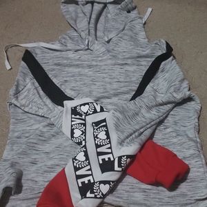 Hooded shirt